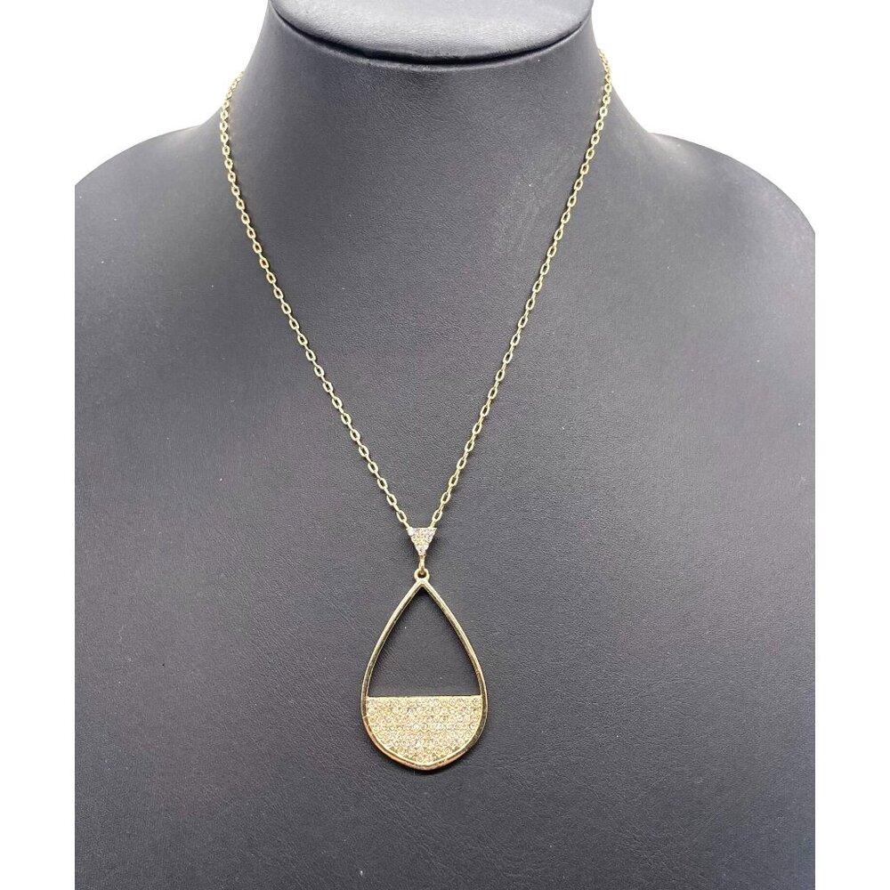 Jessica Simpson Pave Rhinestone Pendant Chain Necklace Gold Tone Date Night